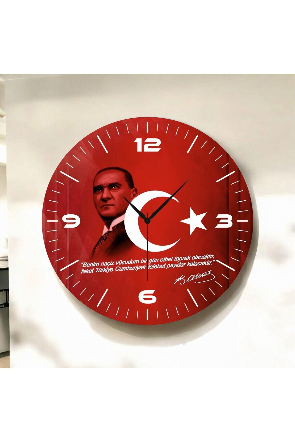 Renkli Baskı Atatürk Bayrak Desenli Sayılı Hediyelik Ahşap Sessiz Tablo Duvar Saati