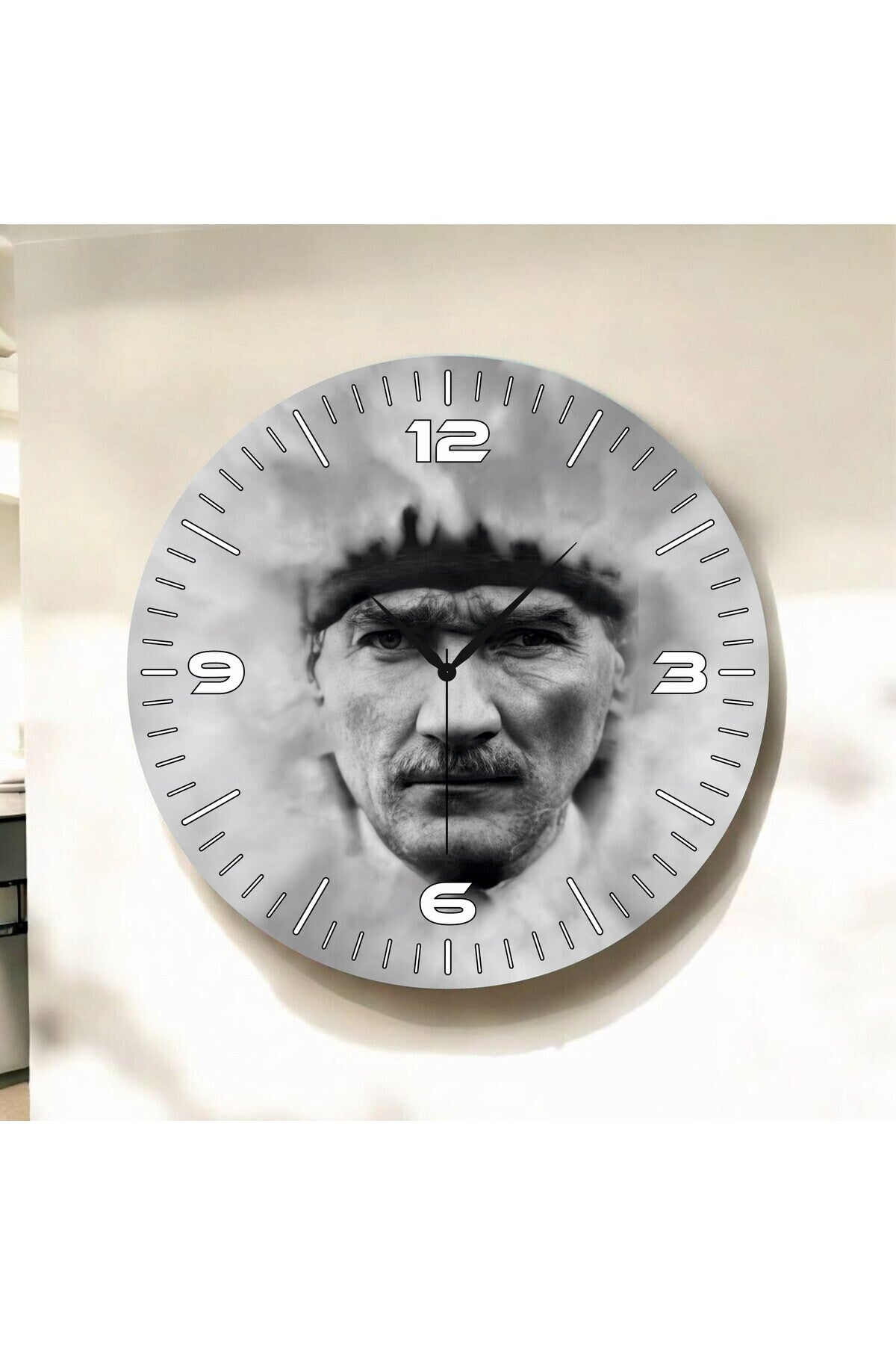 Renkli Baskı Atatürk Desenli Sayılı Hediyelik Ahşap Sessiz Tablo Duvar Saati