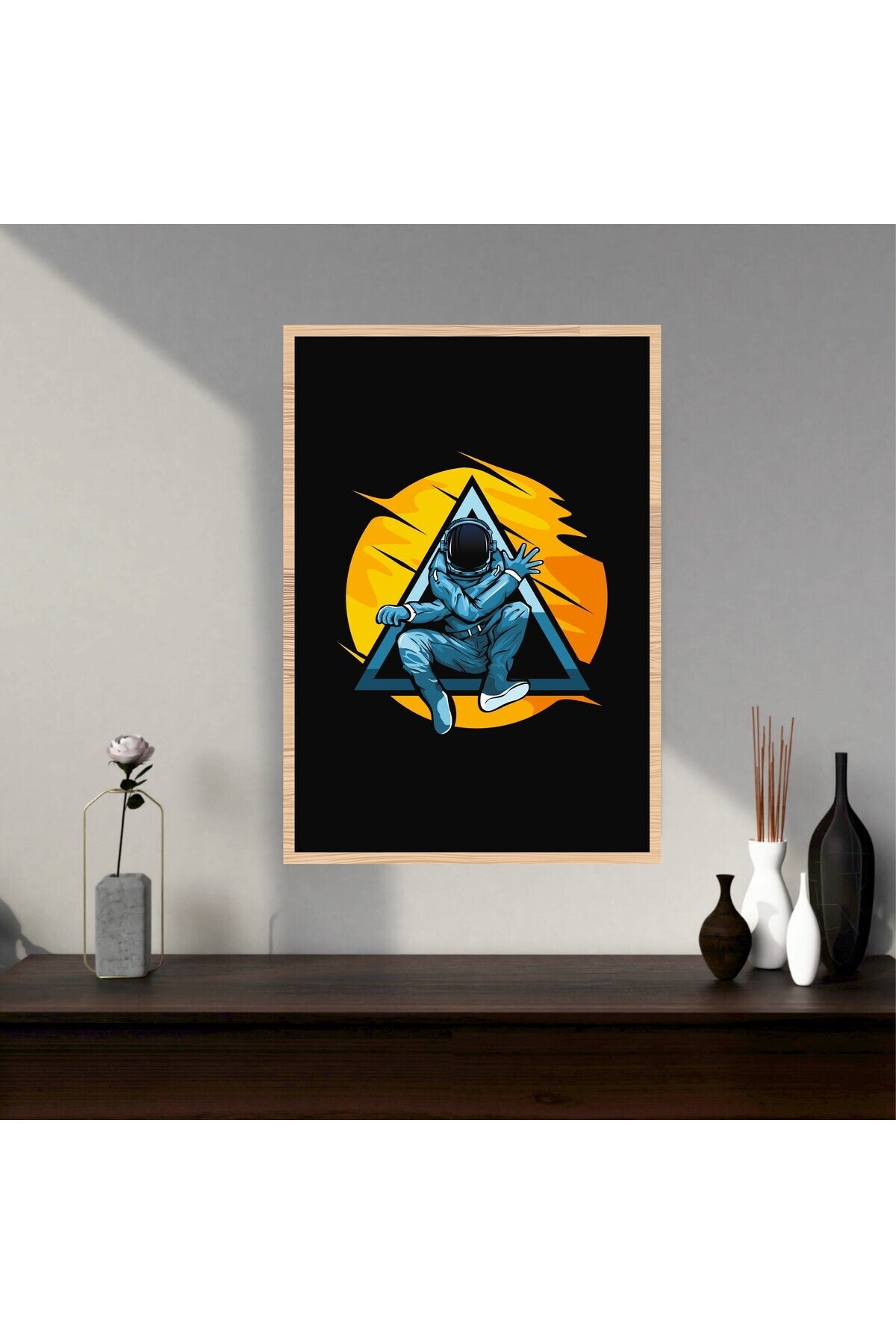 Uzay Astronot Büyük Boy Renkli Solmaz Kaliteli Baskı Çerçeve Görünümlü MDF Tablo 70x50cm 262