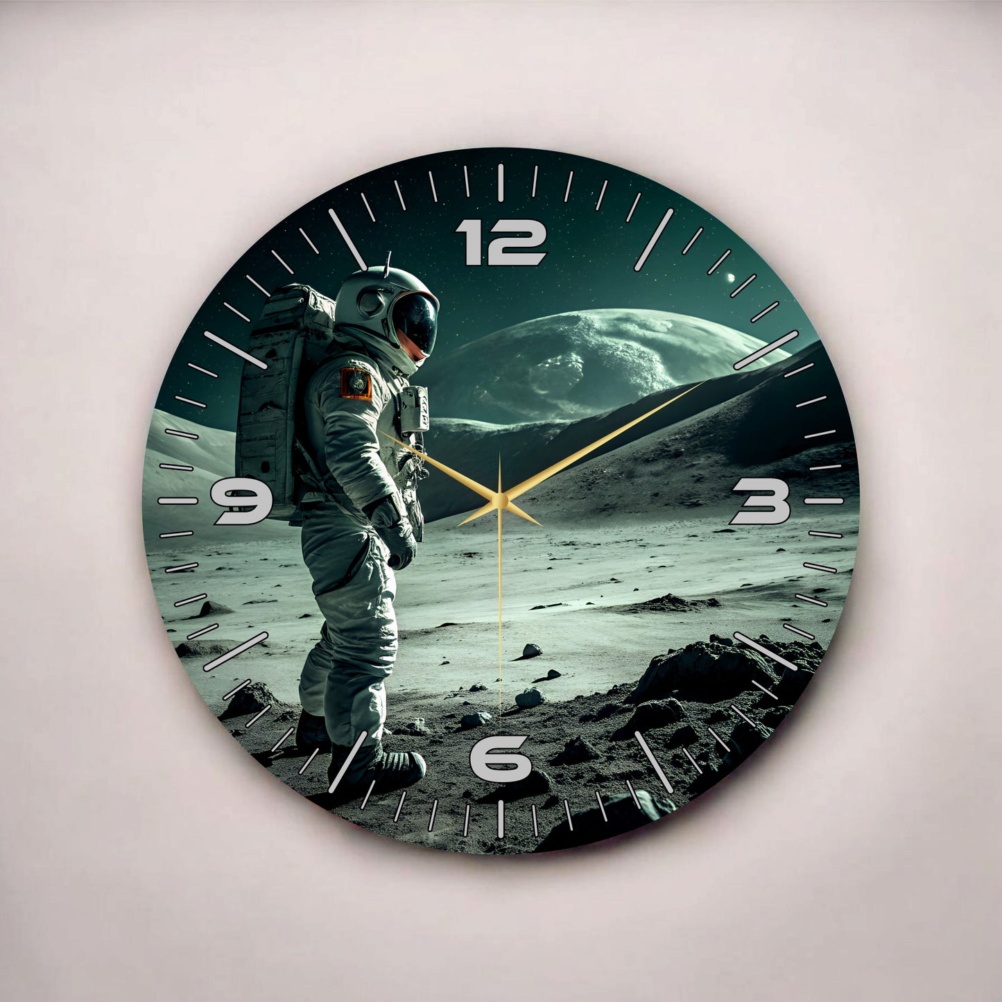 Renkli Baskı Astronot Uzay Desenli Sayılı Hediyelik Ahşap Sessiz Tablo Duvar Saati