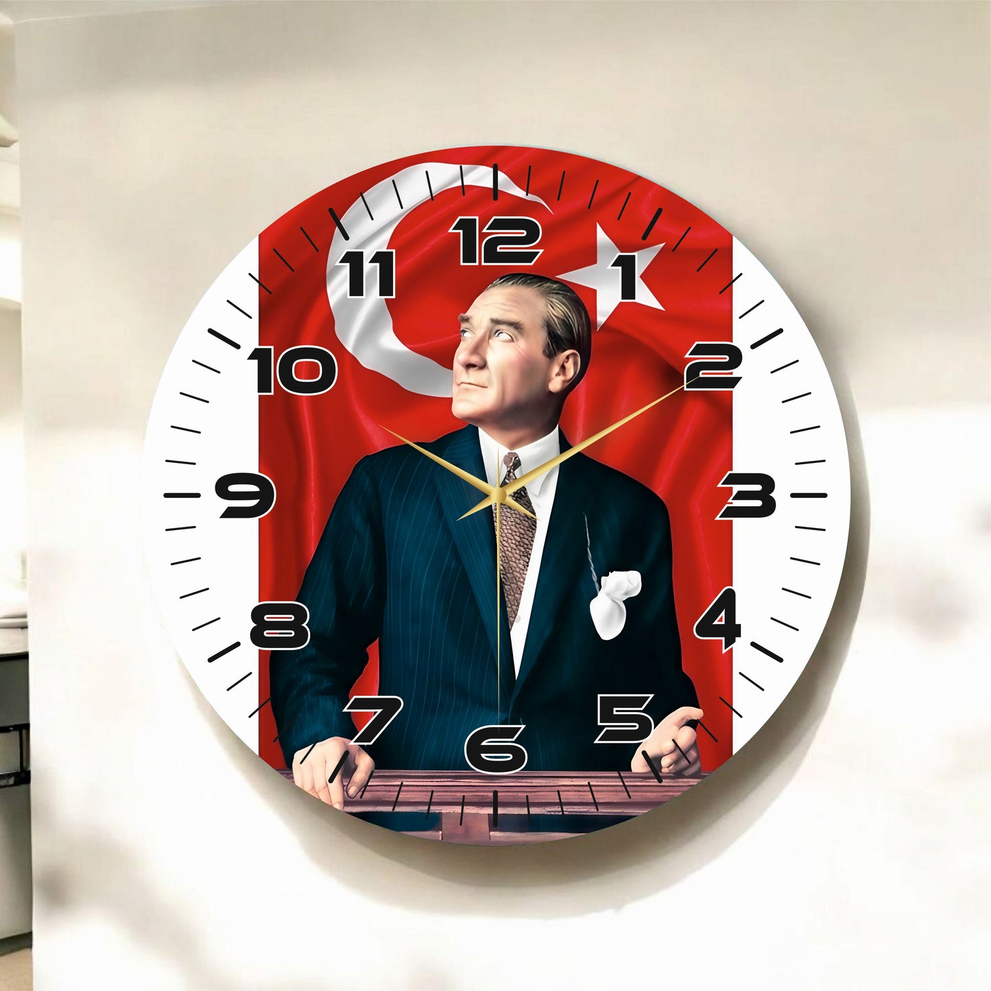 Renkli Baskı Atatürk Türk Bayrak Desenli Sayılı Hediyelik Ahşap Sessiz Tablo Duvar Saati