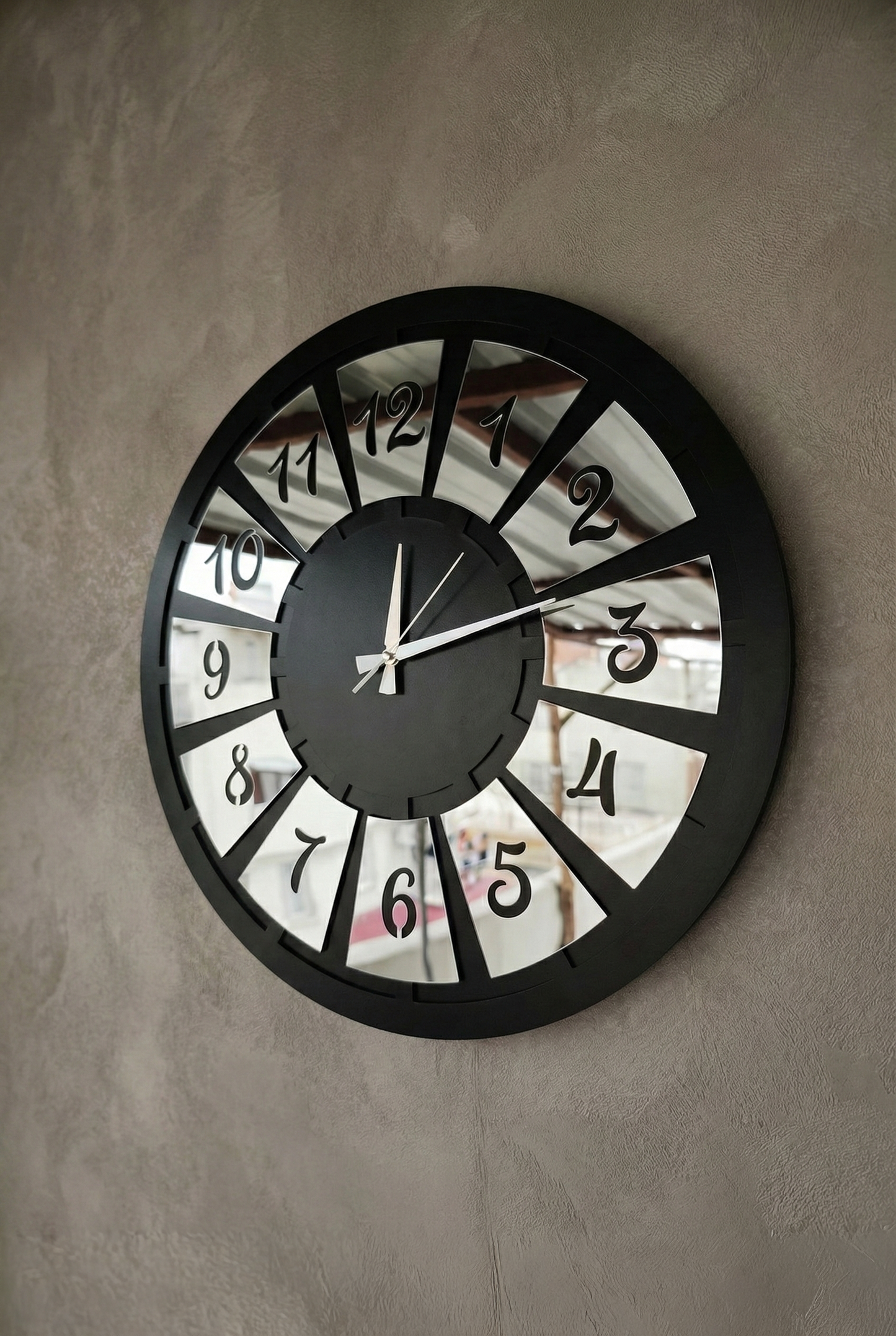 Ahşap Ceviz Mobilya Renk Desenli Hediyelik Sessiz Duvar Saati 50cm