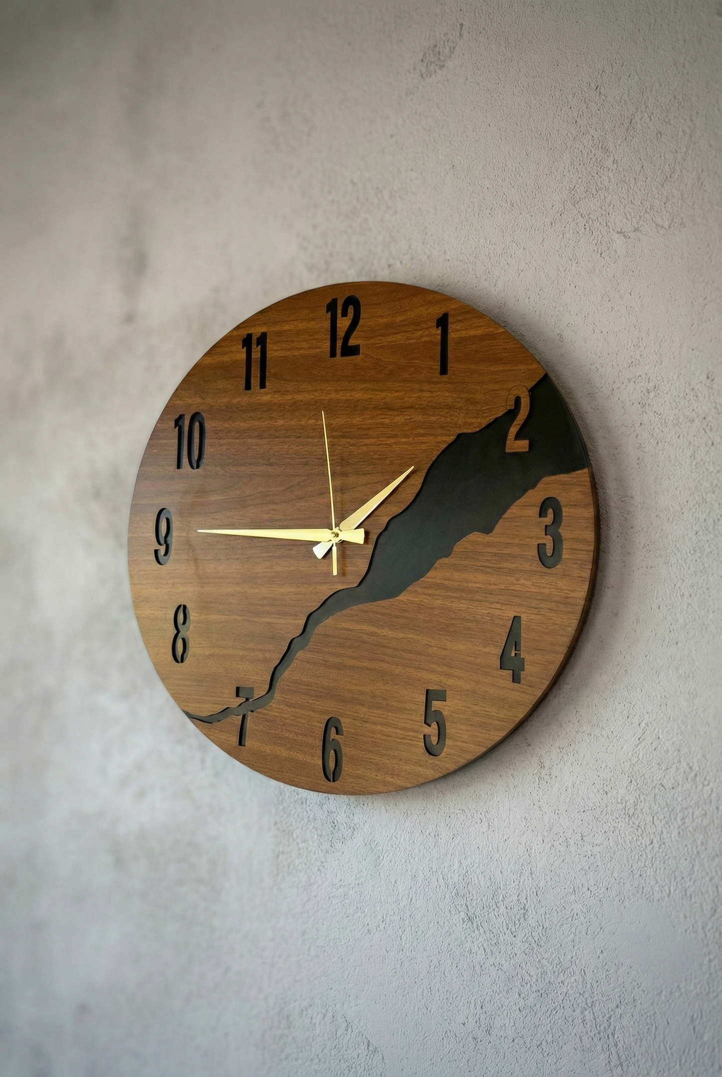 Ahşap Ceviz Mobilya Renk Desenli Hediyelik Sessiz Duvar Saati 50cm